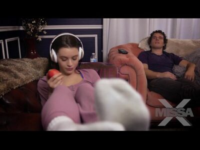 مشاهدة الأفلام الإباحية مع أختي الجزء الثاني (2017) – سكس مترجم